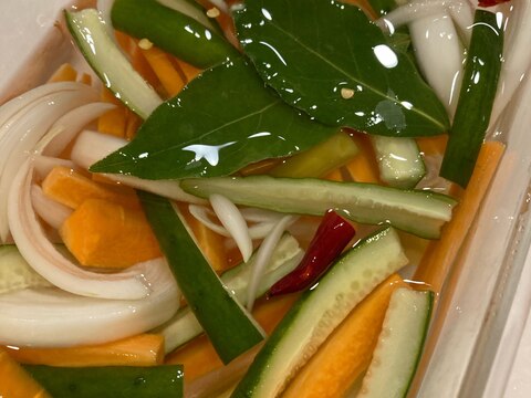 残ったらっきょう酢de残り野菜ピクルス♪